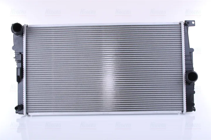 Радиатор охлаждения NISSENS 60815