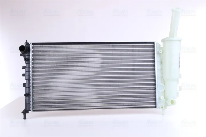 Радиатор охлаждения NISSENS 61881