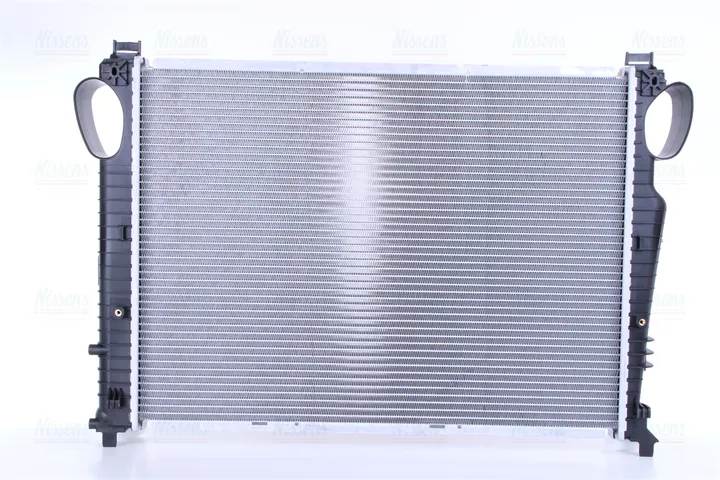 Радиатор охлаждения двигателя NISSENS 62547A