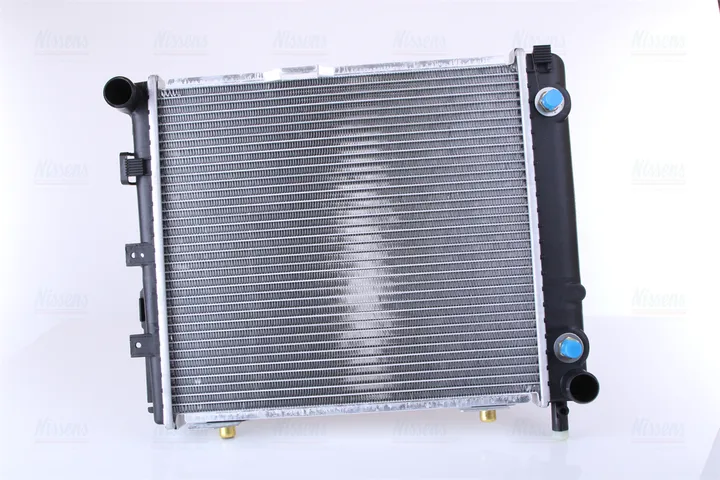 Радиатор охлаждения NISSENS 62650