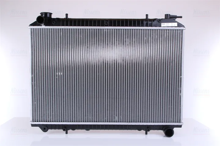Радиатор охлаждения двигателя NISSENS 62976A