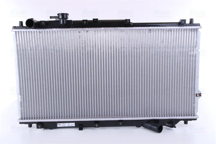 Радиатор охлаждения двигателя NISSENS 66604