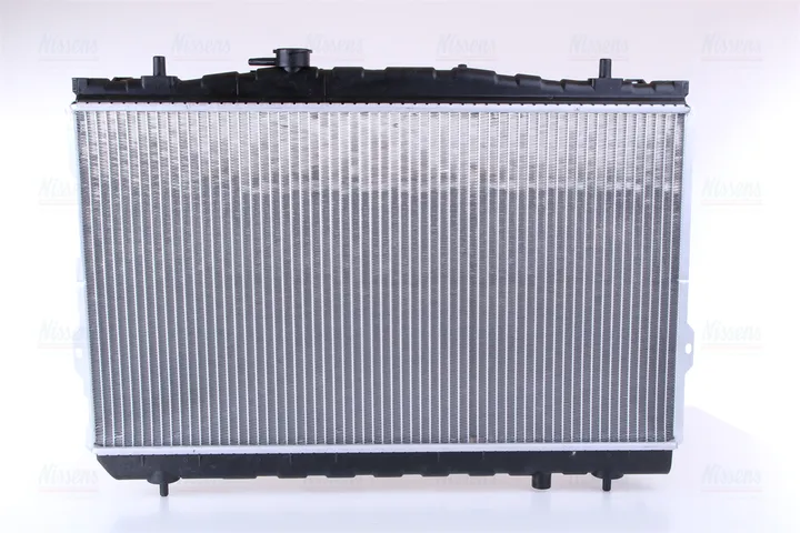 Радиатор охлаждения NISSENS 67489