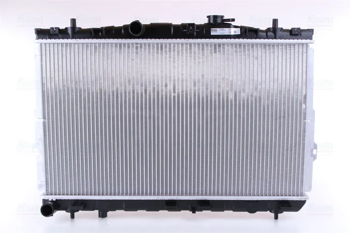 Радиатор охлаждения двигателя NISSENS 67494