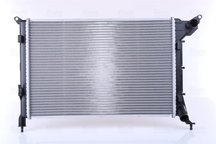 Радиатор охлаждения NISSENS 69702A